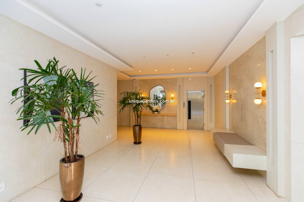 Apartamento à venda na Avenida RouxinolMoema - 999-apartamento-moema-sao-paulo-125629-8.jpg
