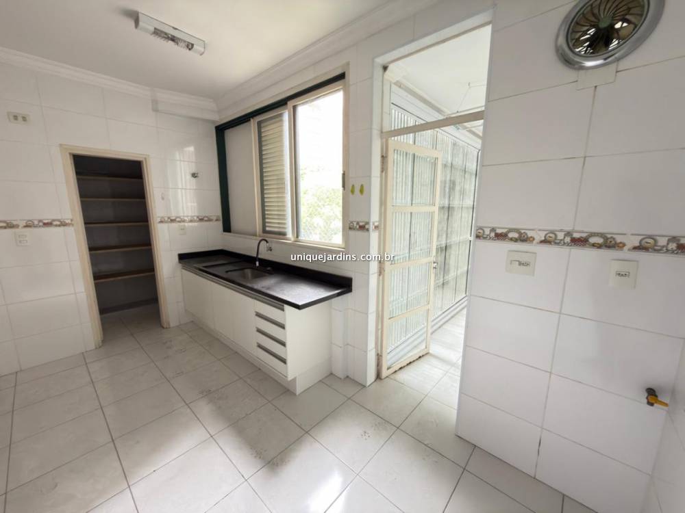 Apartamento à venda na Avenida Nove de JulhoItaim Bibi - 999-apartamento-itaim-bibi-sao-paulo-103044-11.jpg