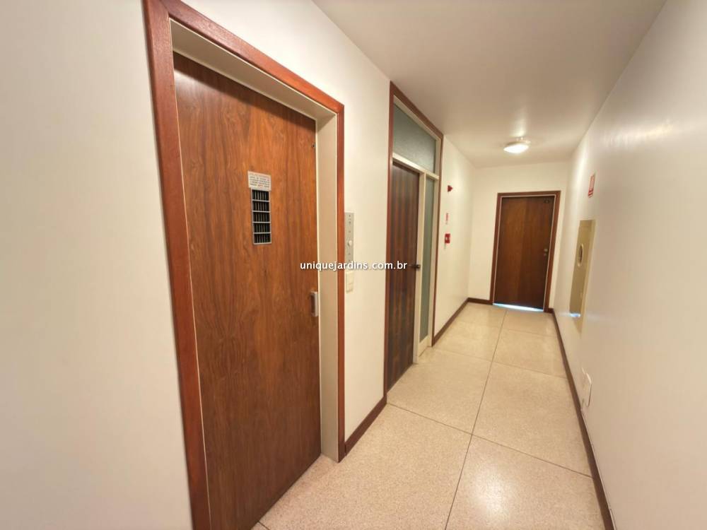 Apartamento à venda na Avenida Nove de JulhoItaim Bibi - 999-apartamento-itaim-bibi-sao-paulo-103110-0.jpg