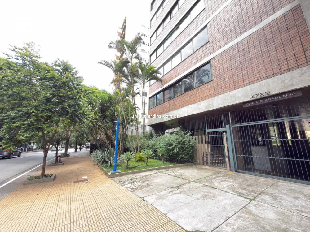 Apartamento à venda na Avenida Nove de JulhoItaim Bibi - 999-apartamento-itaim-bibi-sao-paulo-103112-16.jpg