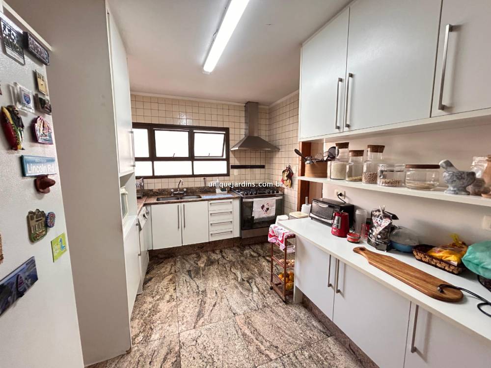 Apartamento à venda na Rua CaçapavaJardim América - 999-apartamento-jardim-america-sao-paulo-110052-0.jpg