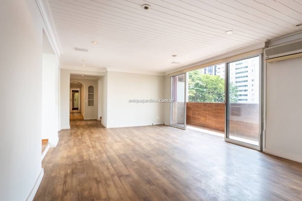 Apartamento à venda na Rua Jesuíno ArrudaItaim Bibi - 999-apartamento-itaim-bibi-sao-paulo-130029-12.jpg
