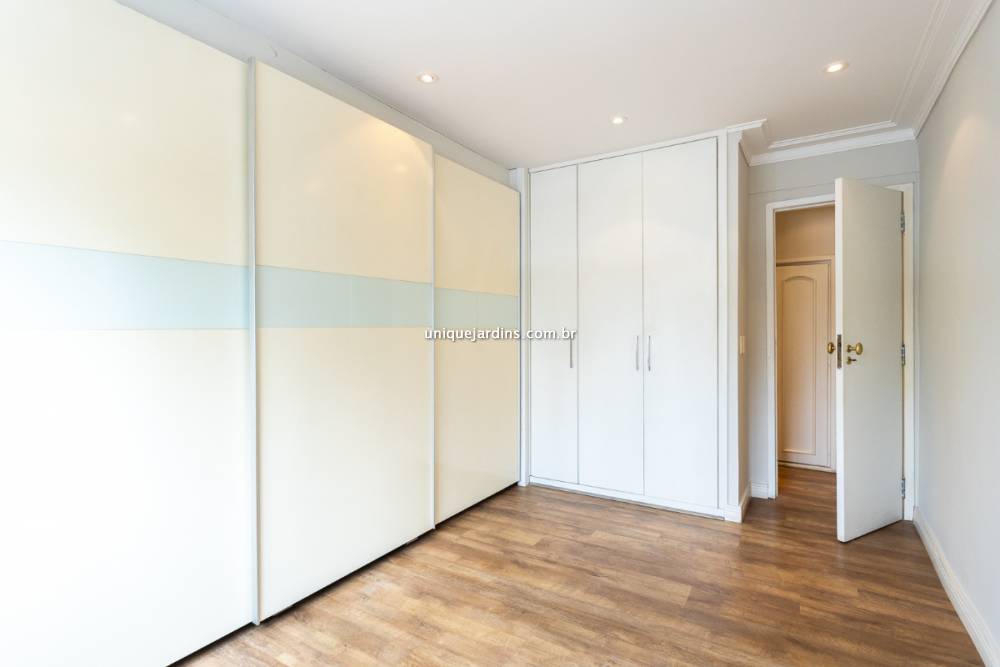 Apartamento à venda na Rua Jesuíno ArrudaItaim Bibi - 999-apartamento-itaim-bibi-sao-paulo-130030-16.jpg