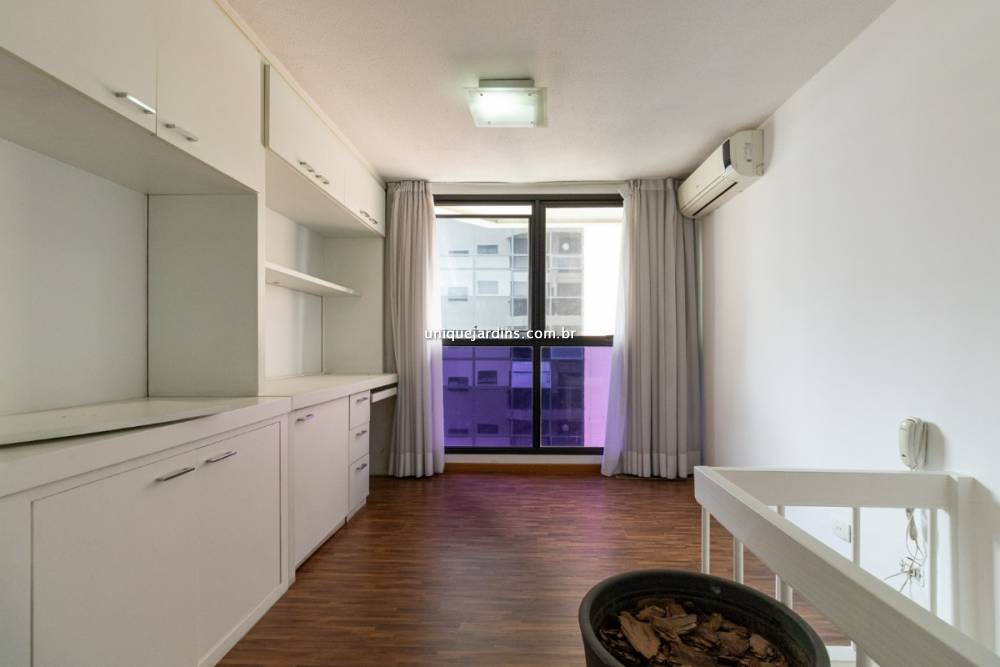 Apartamento à venda na Rua Jesuíno ArrudaItaim Bibi - apartamento-itaim-bibi-sao-paulo-155537-13.jpg