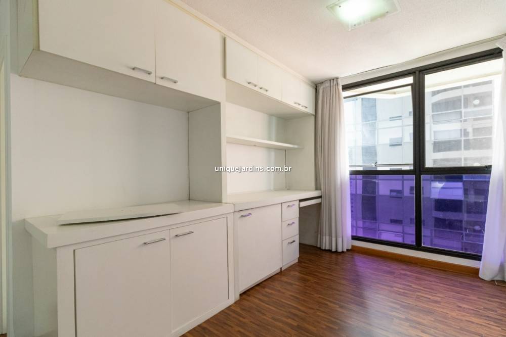Apartamento à venda na Rua Jesuíno ArrudaItaim Bibi - apartamento-itaim-bibi-sao-paulo-155537-15.jpg