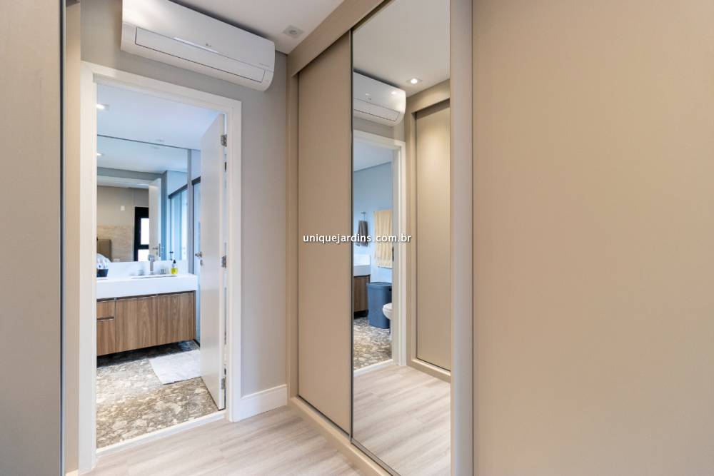 Apartamento à venda na Alameda dos JurupisMoema - apartamento-moema-sao-paulo-093454-1.jpg