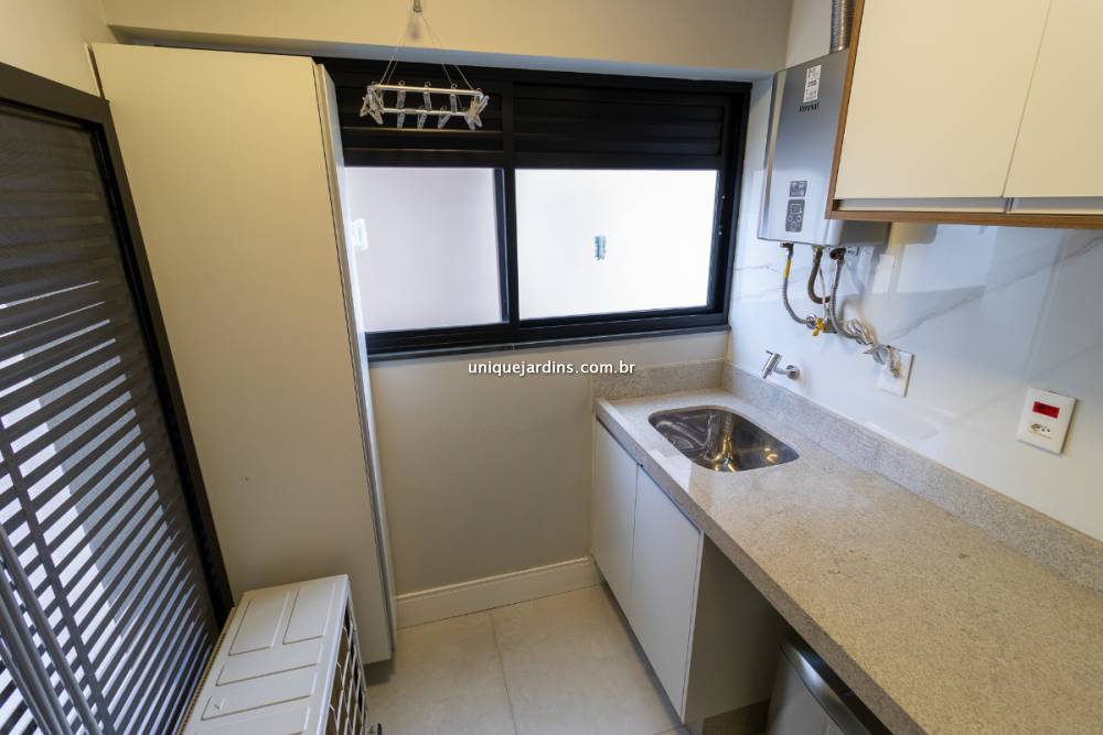 Apartamento à venda na Alameda dos JurupisMoema - apartamento-moema-sao-paulo-093454-3.jpg
