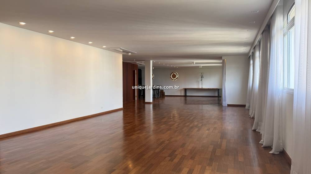 Apartamento à venda na Rua TabapuãItaim Bibi - 999-apartamento-itaim-bibi-sao-paulo-174403-2.jpg
