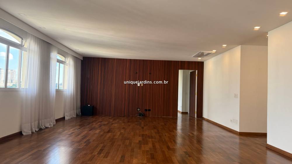 Apartamento à venda na Rua TabapuãItaim Bibi - 999-apartamento-itaim-bibi-sao-paulo-174403-3.jpg
