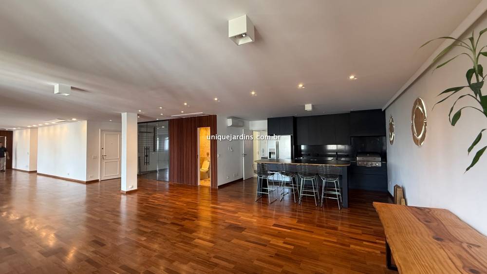 Apartamento à venda na Rua TabapuãItaim Bibi - 999-apartamento-itaim-bibi-sao-paulo-174404-9.jpg