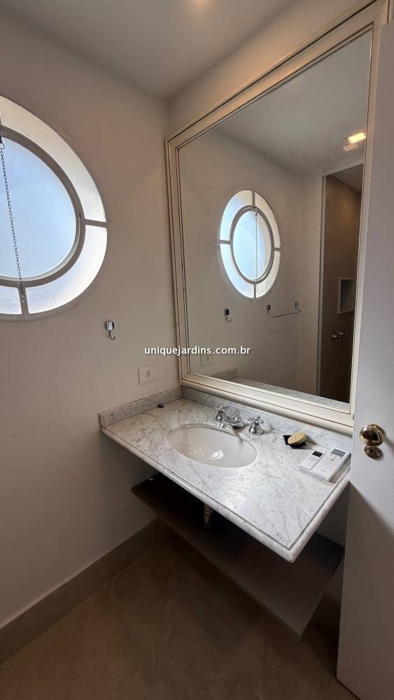 Apartamento à venda na Rua TabapuãItaim Bibi - 999-apartamento-itaim-bibi-sao-paulo-174552-12.jpg