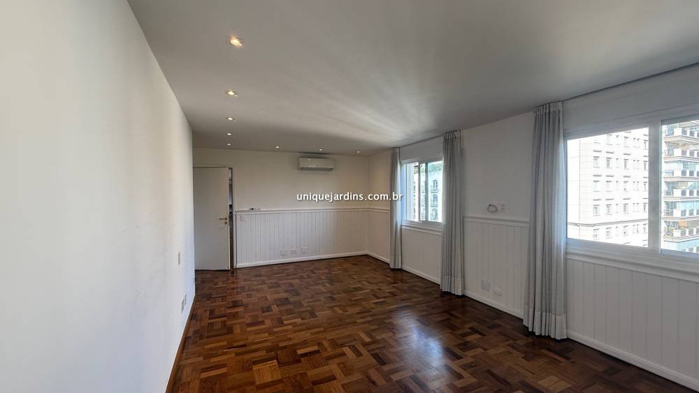 Apartamento à venda na Rua TabapuãItaim Bibi - 999-apartamento-itaim-bibi-sao-paulo-174834-3.jpg