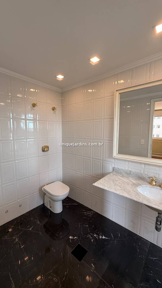 Apartamento à venda na Rua TabapuãItaim Bibi - 999-apartamento-itaim-bibi-sao-paulo-174835-9.jpg