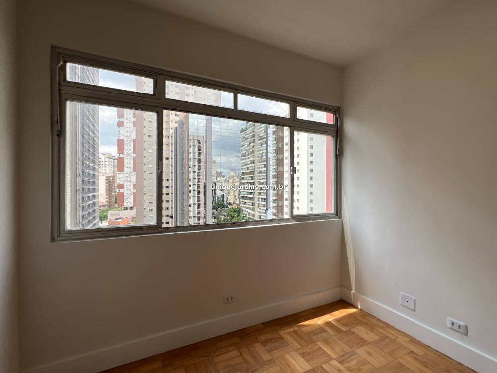 Apartamento à venda na Rua Doutor Eduardo de Souza AranhaVila Olímpia - 999-apartamento-vila-olimpia-sao-paulo-082617-0.jpg