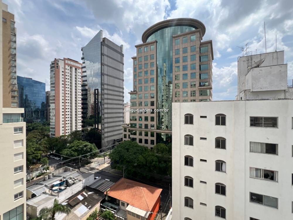 Apartamento à venda na Rua Doutor Eduardo de Souza AranhaVila Olímpia - 999-apartamento-vila-olimpia-sao-paulo-082618-4.jpg