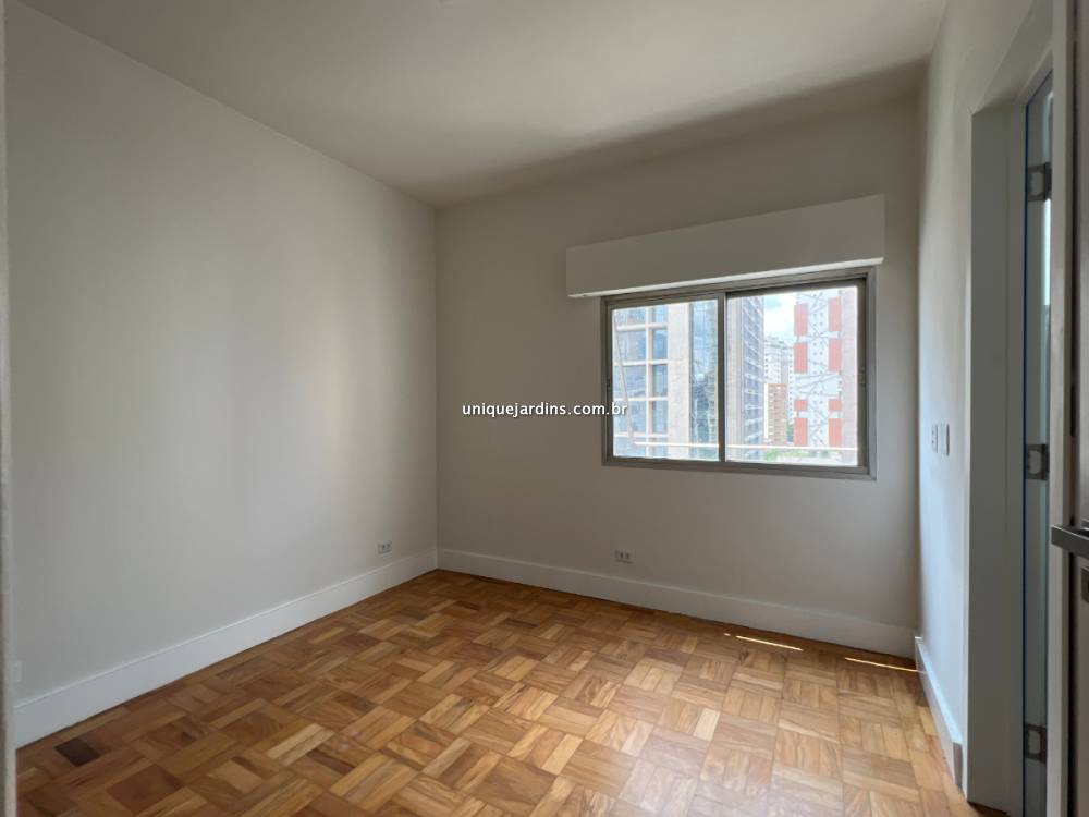 Apartamento à venda na Rua Doutor Eduardo de Souza AranhaVila Olímpia - 999-apartamento-vila-olimpia-sao-paulo-082618-7.jpg