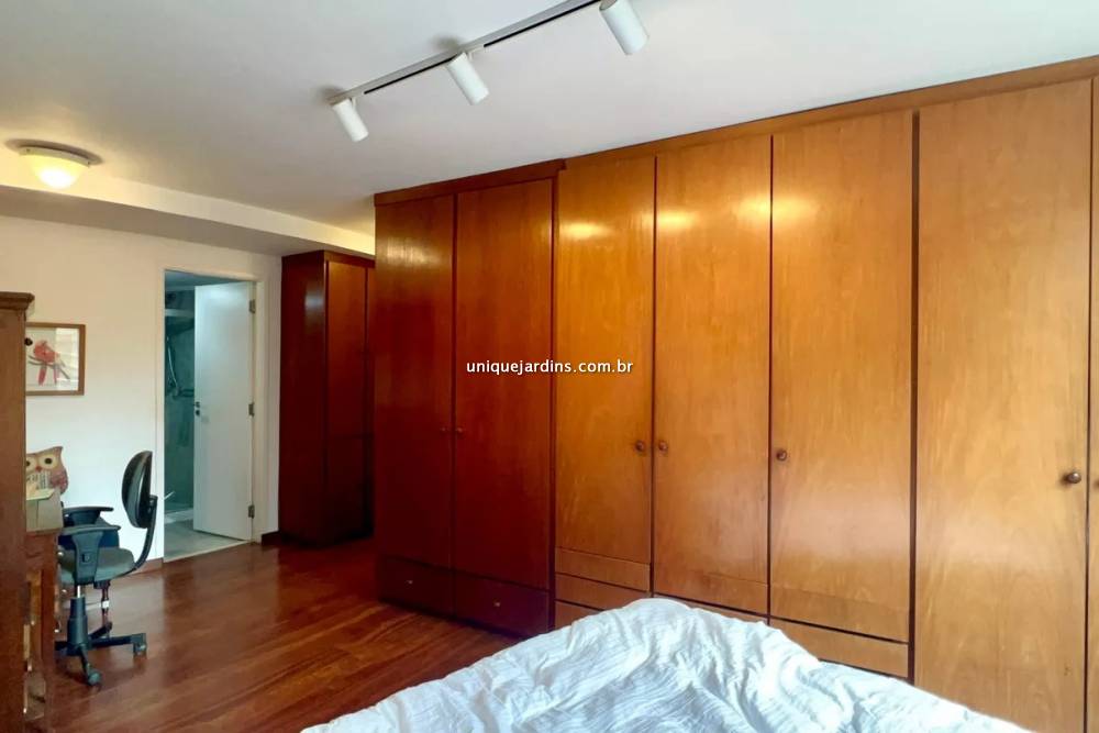 Apartamento à venda na Rua Professor Artur RamosJardim Europa - 999-apartamento-jardim-europa-sao-paulo-103250-0.jpg