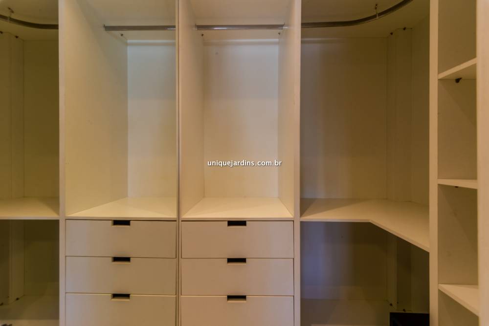 Apartamento à venda na Avenida Presidente Juscelino KubitschekItaim Bibi - 999-apartamento-itaim-bibi-sao-paulo-113201-1.jpg