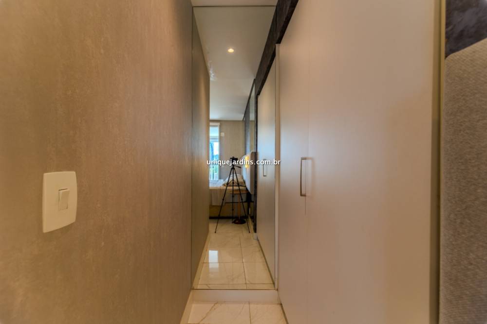Apartamento à venda na Avenida Presidente Juscelino KubitschekItaim Bibi - 999-apartamento-itaim-bibi-sao-paulo-113722-0.jpg