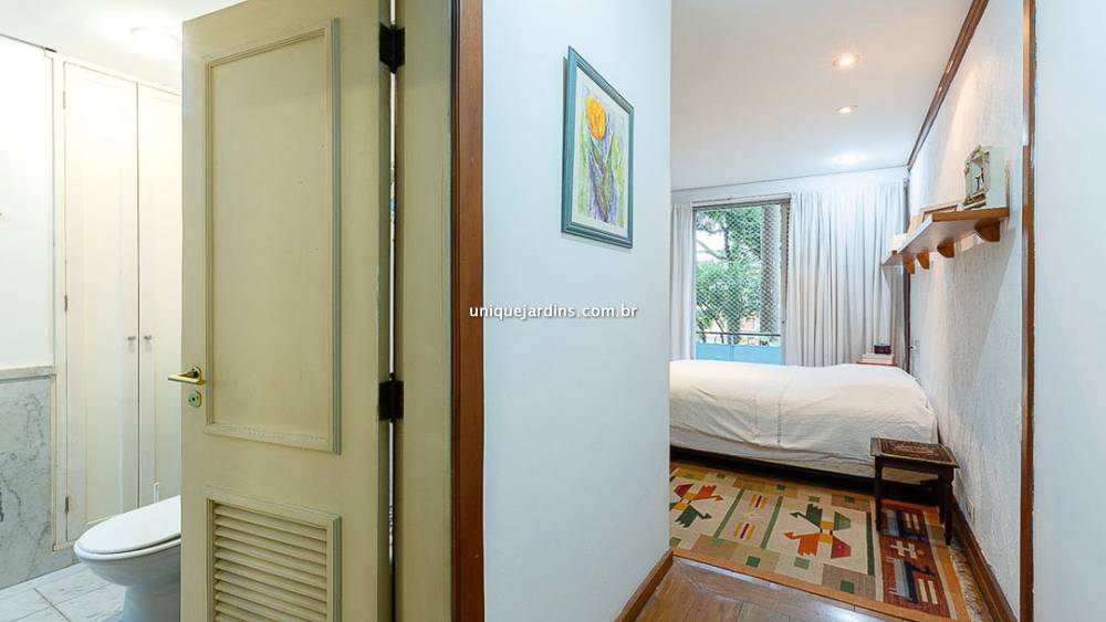 Apartamento à venda na Rua MaranhãoHigienópolis - 999-apartamento-higienopolis-sao-paulo-141646-0.jpg