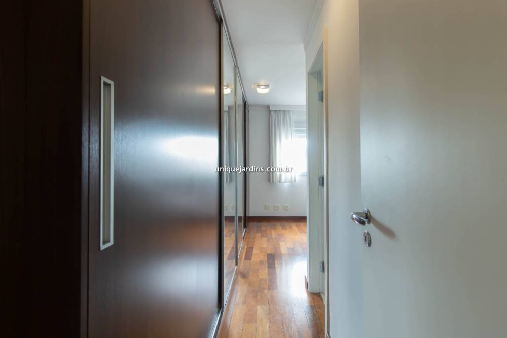 Apartamento à venda na Alameda dos ArapanésMoema - 999-apartamento-moema-sao-paulo-113912-1.jpg