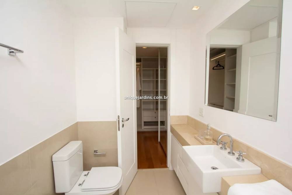 Apartamento à venda na Rua das FiandeirasVila Olímpia - 999-apartamento-vila-olimpia-sao-paulo-193037-6.jpg