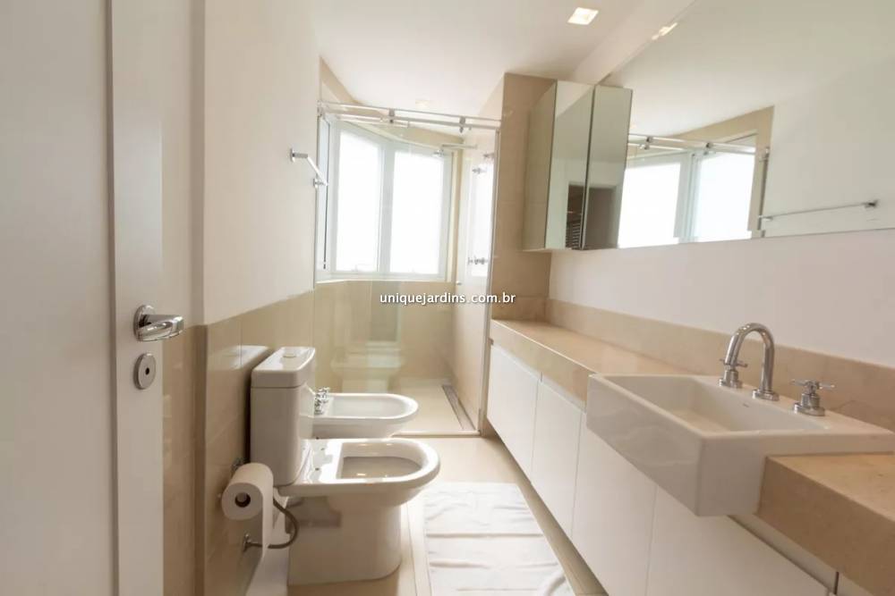 Apartamento à venda na Rua das FiandeirasVila Olímpia - 999-apartamento-vila-olimpia-sao-paulo-193037-7.jpg