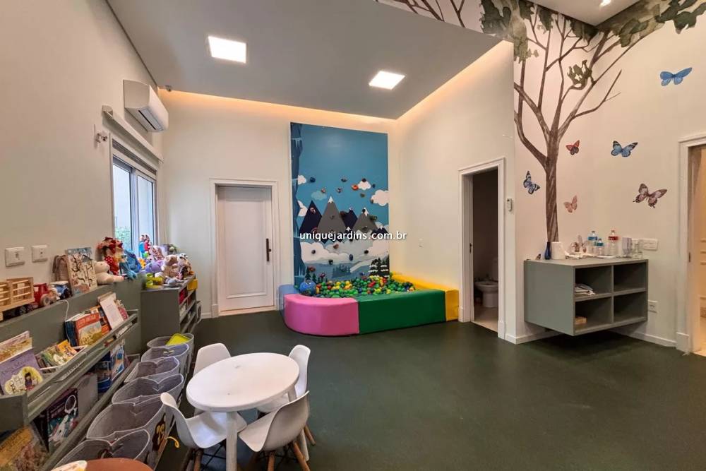 Apartamento à venda na Rua das FiandeirasVila Olímpia - 999-apartamento-vila-olimpia-sao-paulo-193116-3.jpg