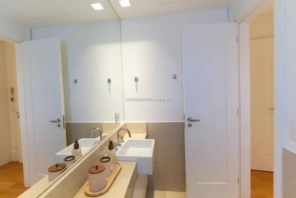Apartamento para alugar na Rua das FiandeirasVila Olímpia - 999-apartamento-vila-olimpia-sao-paulo-193036-2.jpg