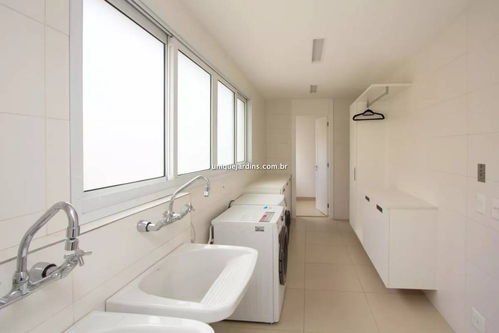 Apartamento para alugar na Rua das FiandeirasVila Olímpia - 999-apartamento-vila-olimpia-sao-paulo-193038-13.jpg