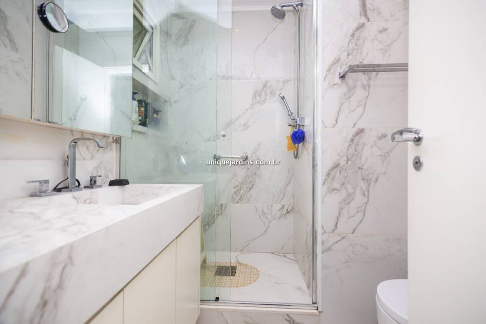 Apartamento à venda na Alameda dos JurupisMoema - 999-apartamento-moema-sao-paulo-115932-0.jpg