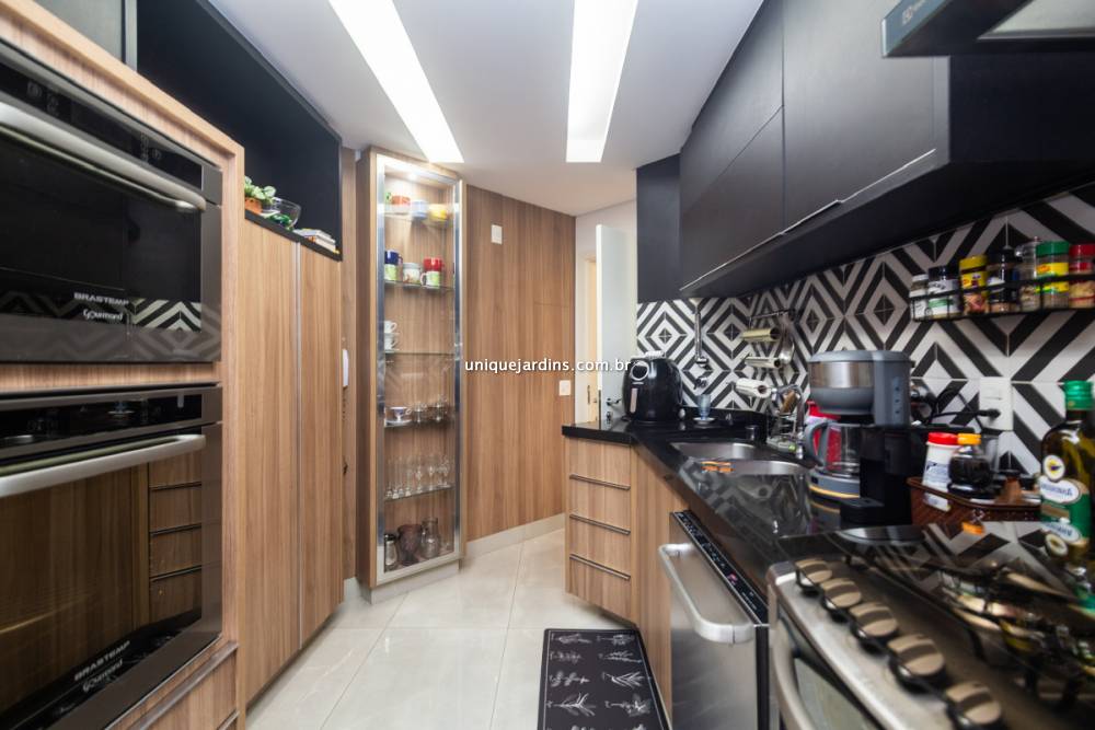Apartamento à venda na Alameda dos JurupisMoema - 999-apartamento-moema-sao-paulo-115948-0.jpg