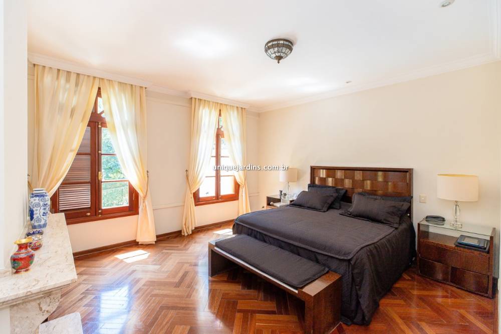 Casa Padrão à venda na Rua Reverendo Miguel Rizzo JúniorJardim Morumbi - 999-casa-padrao-jardim-morumbi-sao-paulo-125923-4.jpg