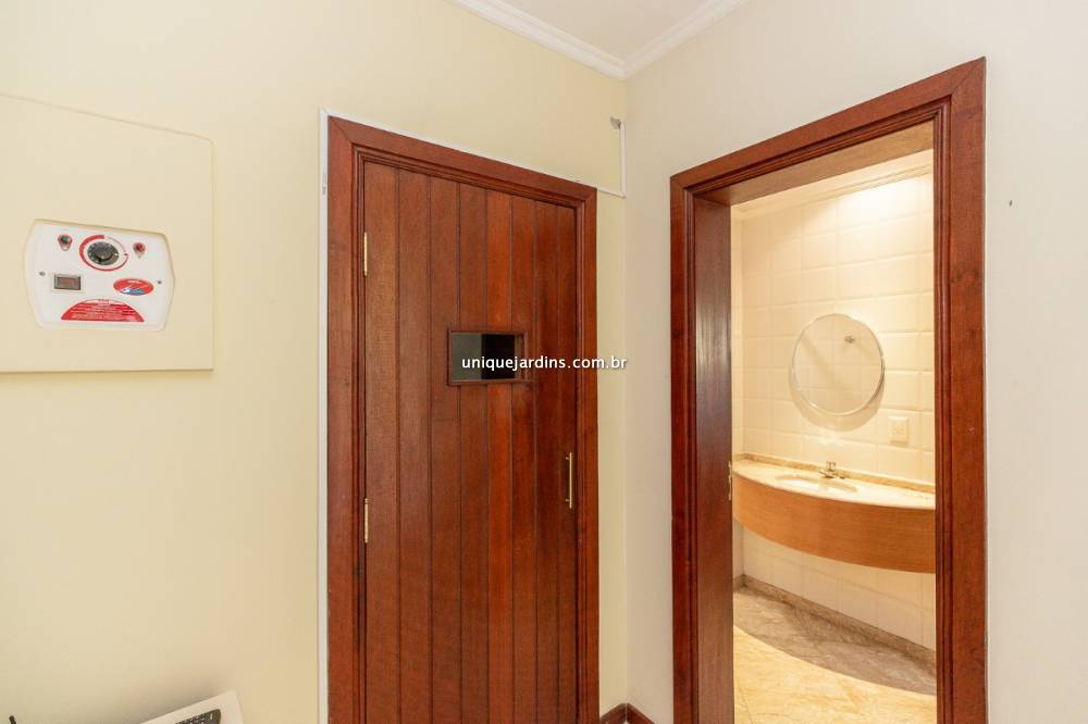 Casa Padrão à venda na Rua Reverendo Miguel Rizzo JúniorJardim Morumbi - 999-casa-padrao-jardim-morumbi-sao-paulo-125926-19.jpg