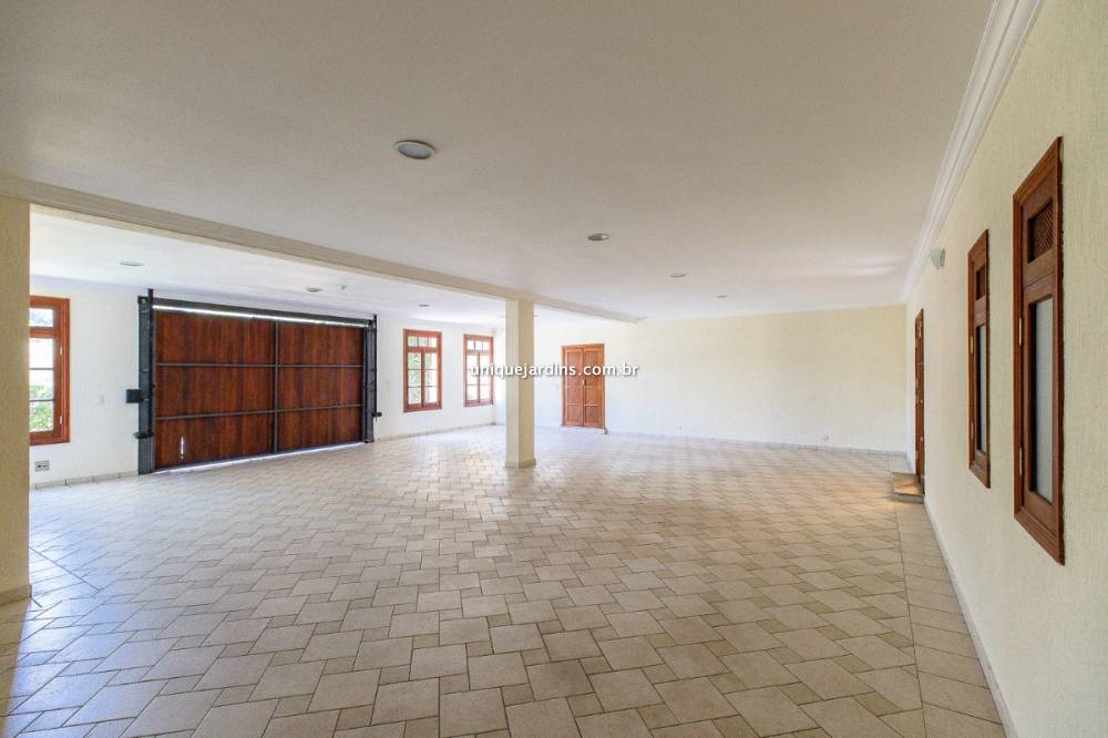 Casa Padrão à venda na Rua Reverendo Miguel Rizzo JúniorJardim Morumbi - 999-casa-padrao-jardim-morumbi-sao-paulo-125944-1.jpg