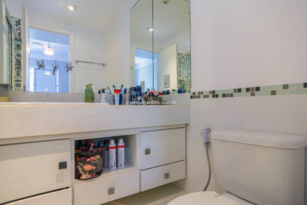 Apartamento à venda na Avenida JamarisMoema - 999-apartamento-moema-sao-paulo-135332-2.jpg