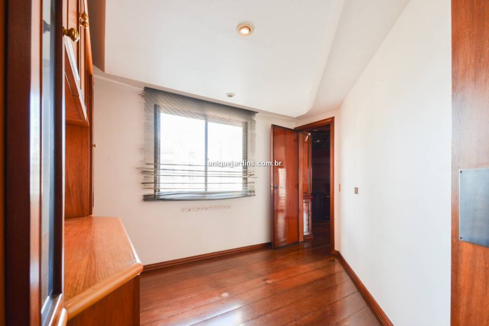 Apartamento à venda na Rua TraipuPacaembu - 999-apartamento-pacaembu-sao-paulo-143250-0.jpg