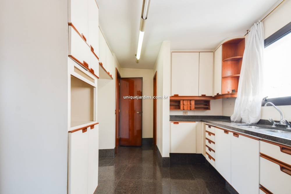 Apartamento à venda na Rua TraipuPacaembu - 999-apartamento-pacaembu-sao-paulo-143250-1.jpg