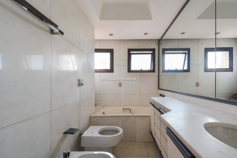 Apartamento à venda na Rua TraipuPacaembu - 999-apartamento-pacaembu-sao-paulo-143348-4.jpg
