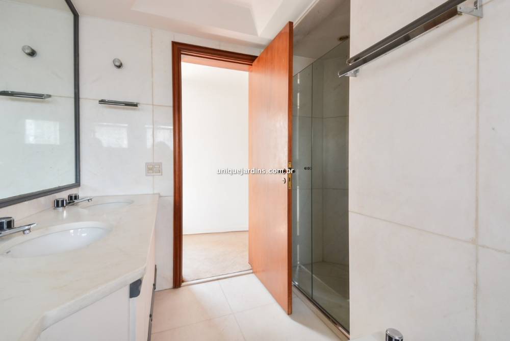 Apartamento à venda na Rua TraipuPacaembu - 999-apartamento-pacaembu-sao-paulo-143348-6.jpg
