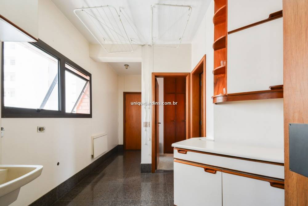Apartamento à venda na Rua TraipuPacaembu - 999-apartamento-pacaembu-sao-paulo-143349-16.jpg
