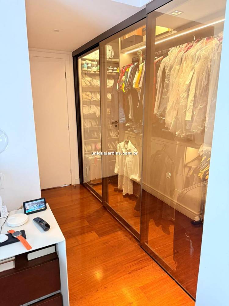 Apartamento à venda na Avenida JandiraMoema - apartamento-moema-sao-paulo-114712-13.jpg