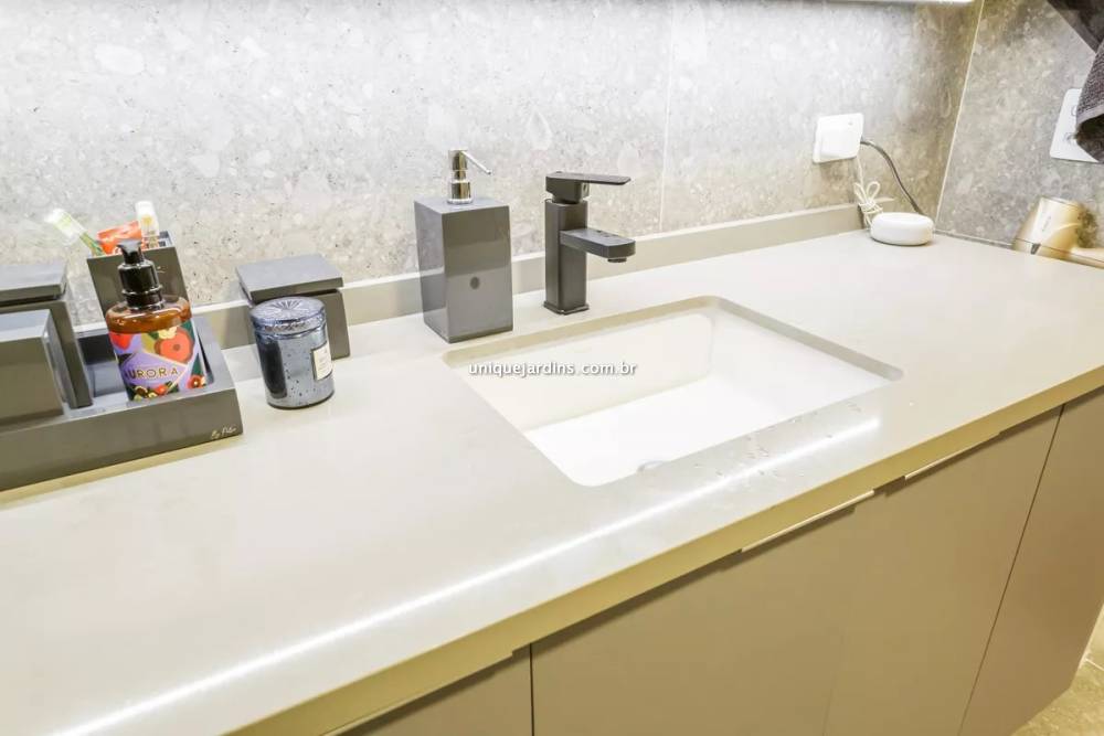 Apartamento à venda na Rua TabapuãItaim Bibi - 999-apartamento-itaim-bibi-sao-paulo-135206-8.jpg