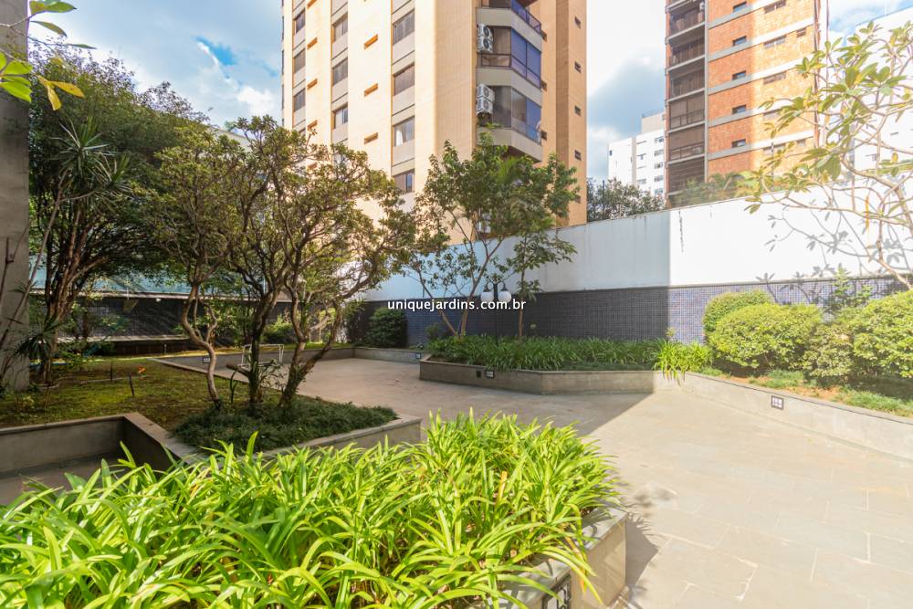 Apartamento à venda na Rua TuimMoema - 999-apartamento-moema-sao-paulo-140900-2.jpg