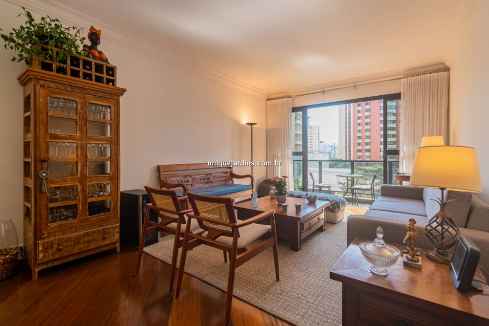 Apartamento à venda na Rua TuimMoema - apartamento-moema-sao-paulo-140634-1.jpg