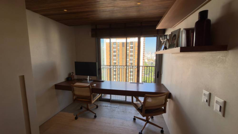 Apartamento à venda na Rua PintassilgoMoema - 999-apartamento-moema-sao-paulo-122026-0.jpg