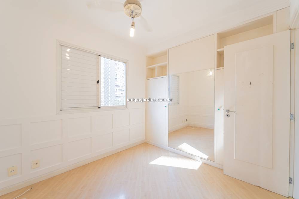 Apartamento à venda na Avenida JamarisMoema - 999-apartamento-moema-sao-paulo-171015-16.jpg
