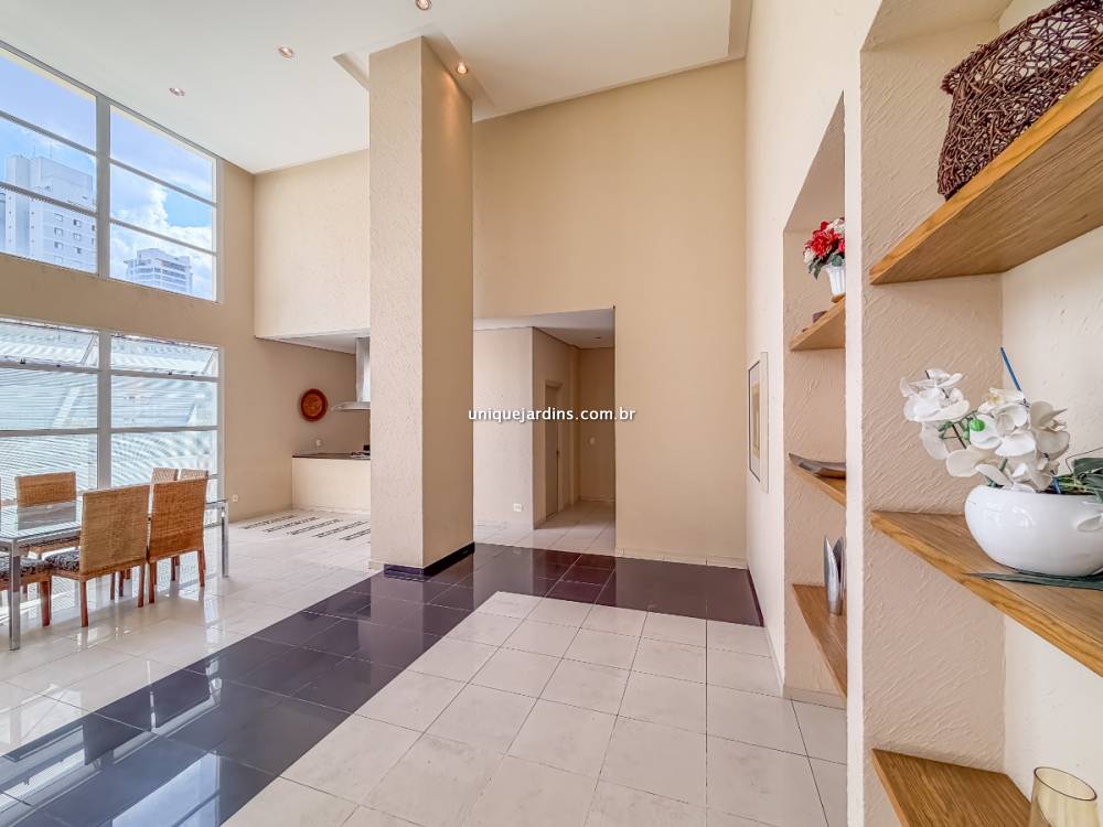 Apartamento à venda na Rua Doutor Fadlo HaidarVila Olímpia - 999-apartamento-vila-olimpia-sao-paulo-144236-1.jpg