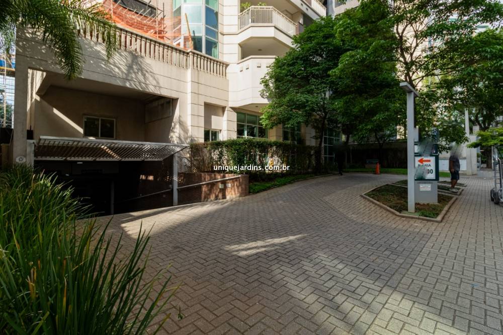Apartamento à venda na Rua São ToméVila Olímpia - 999-apartamento-vila-olimpia-sao-paulo-114918-0.jpg