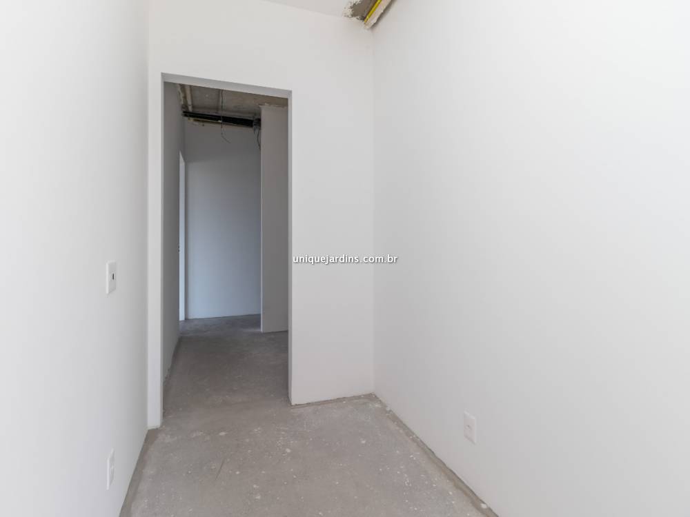 Apartamento à venda na Avenida República do LíbanoMoema - 999-apartamento-moema-sao-paulo-094224-1.jpg